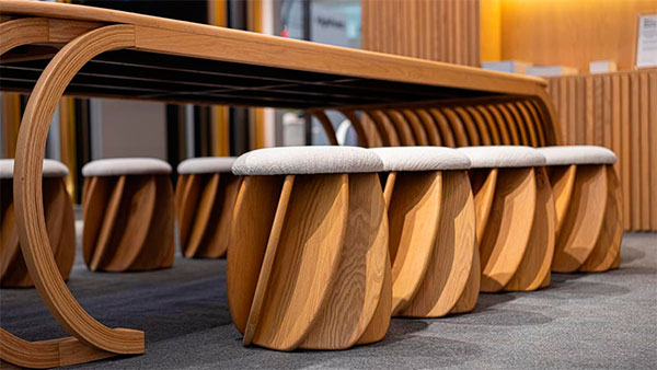 LA IA Y LOS HUMANOS EN LA CREACIÓN DE MUEBLES 